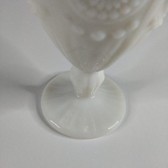 The Pioneer Woman Adeline Embossed 12-Ounce Footed Glass Goblets, Set of 3 White - Picture 7 of 12